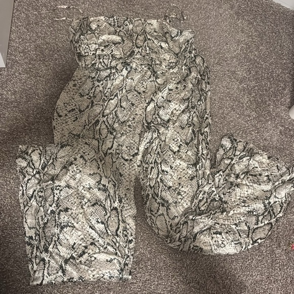 Reformation Sampson 100% silk snakeskin pant top set - Picture 4 of 5